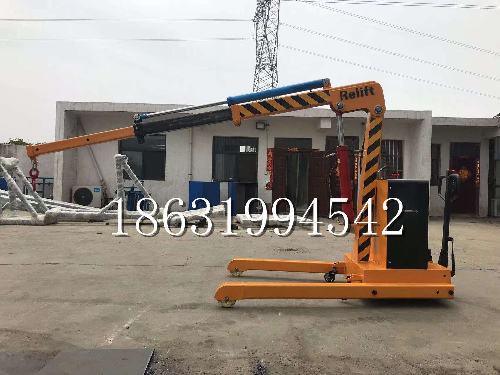 无极县久征定做3吨三轮随车吊 农用园林绿化移树吊 平板工程用小吊机